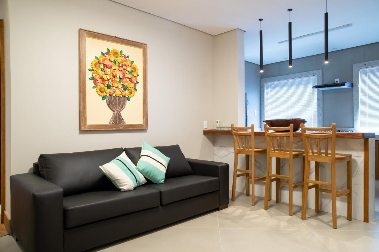 ESPAÇO 250 - Apto mobiliado, 3 quartos, sendo uma suíte, banheiro social, cozinha completa, sala de estar, ar condicionado, tv e internet Tiradentes Extérieur photo