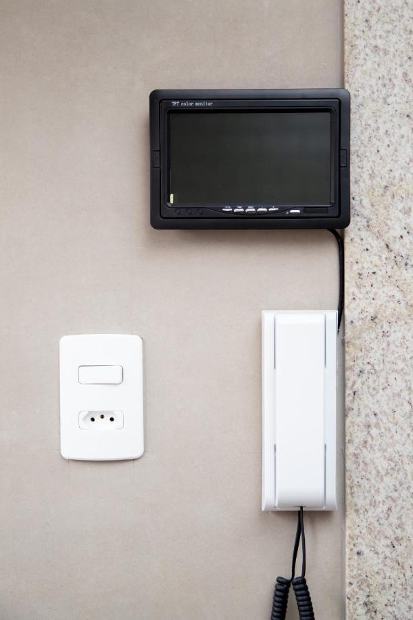 ESPAÇO 250 - Apto mobiliado, 3 quartos, sendo uma suíte, banheiro social, cozinha completa, sala de estar, ar condicionado, tv e internet Tiradentes Extérieur photo
